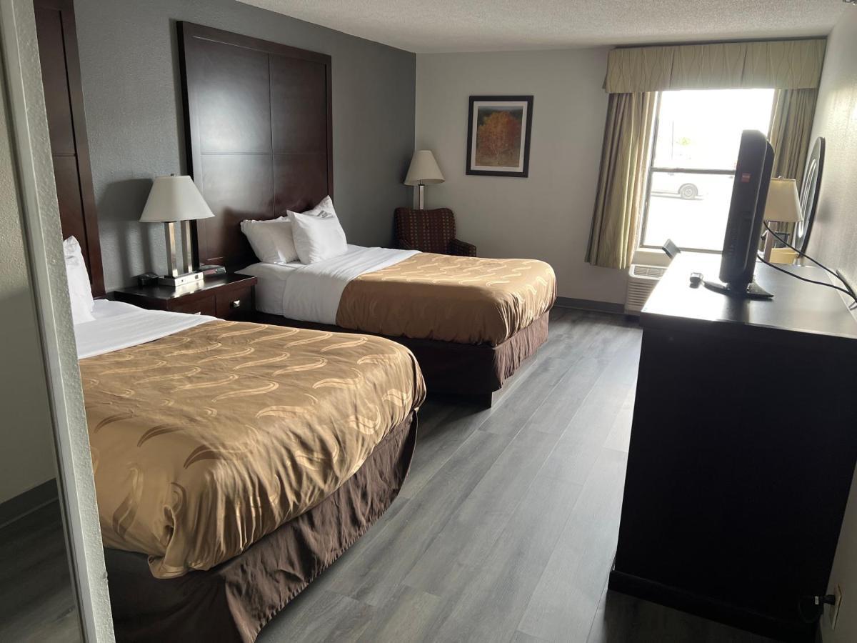 Quality Inn & Suites Rosemount Экстерьер фото