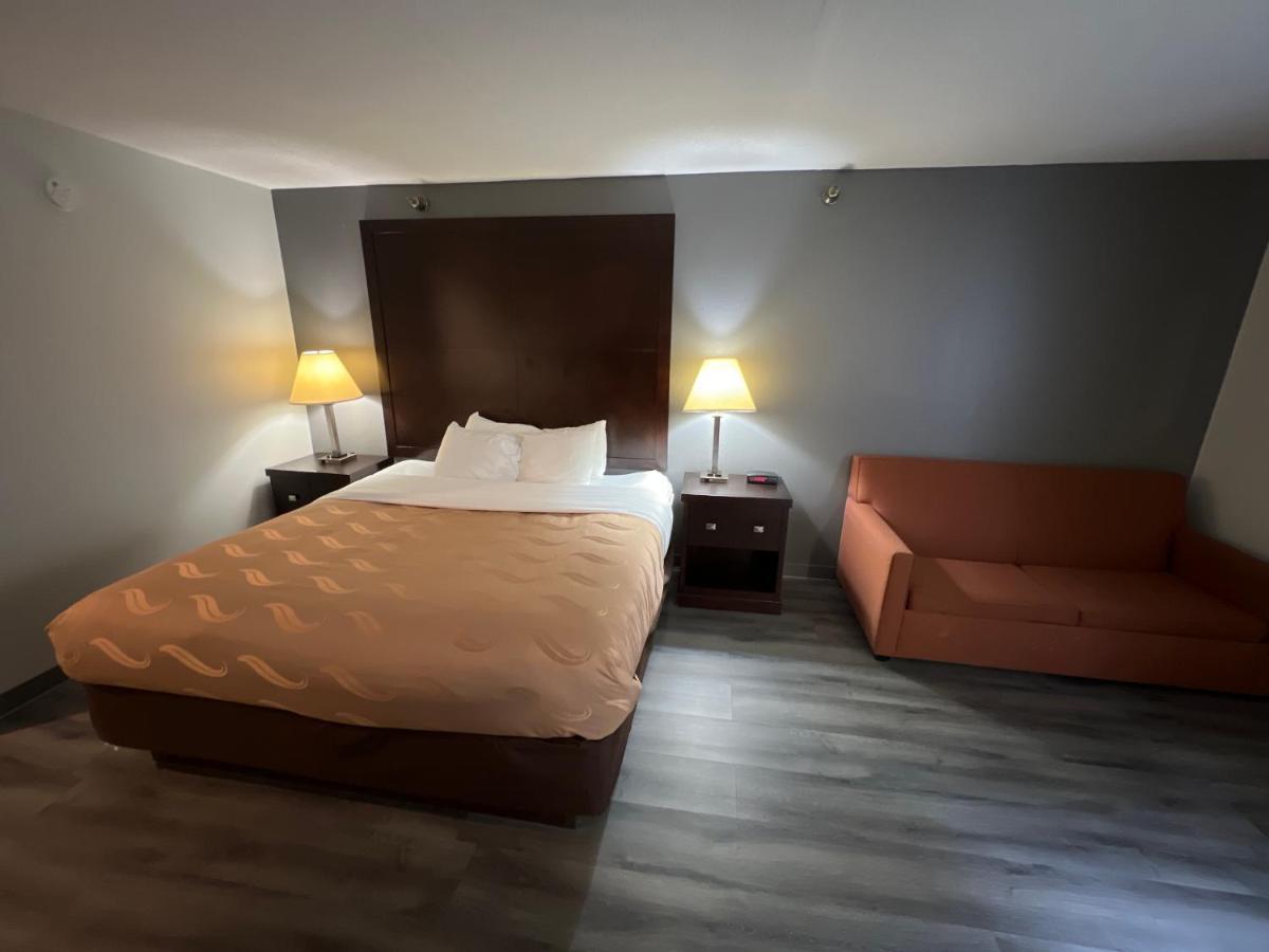 Quality Inn & Suites Rosemount Экстерьер фото