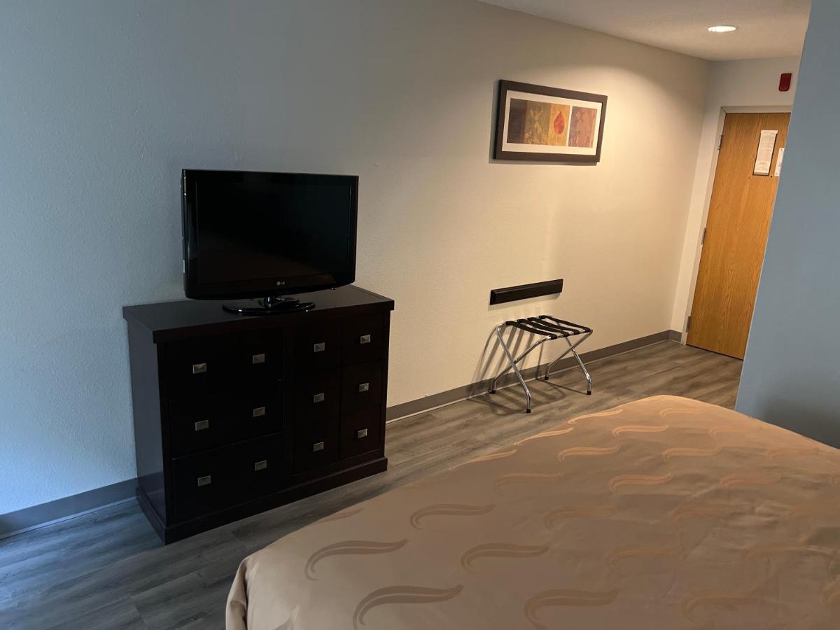 Quality Inn & Suites Rosemount Экстерьер фото