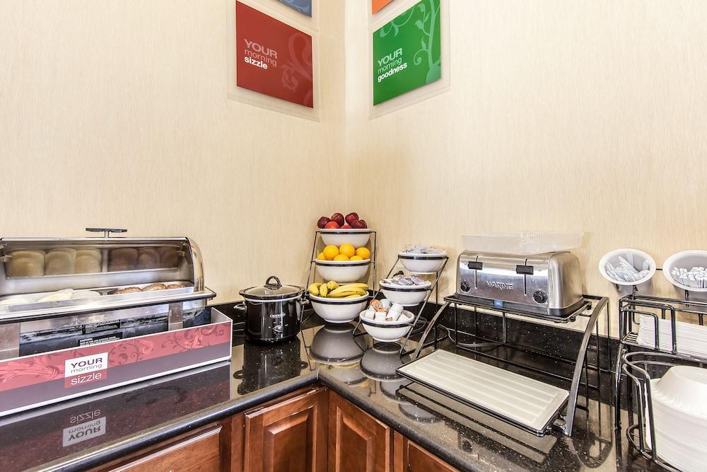 Quality Inn & Suites Rosemount Экстерьер фото