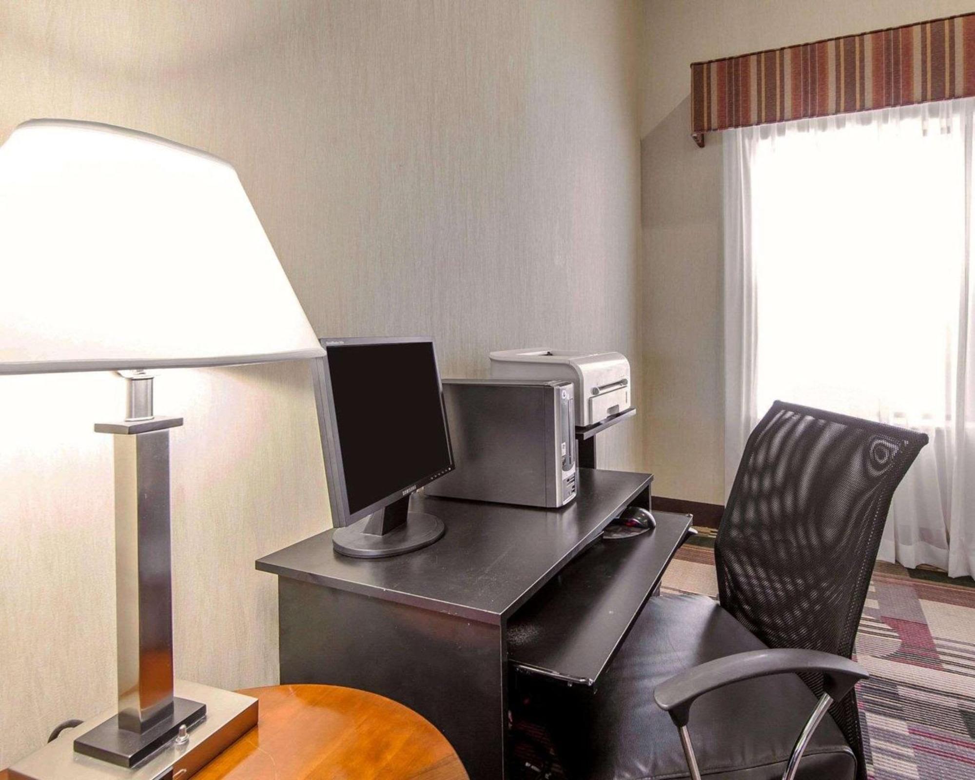 Quality Inn & Suites Rosemount Экстерьер фото