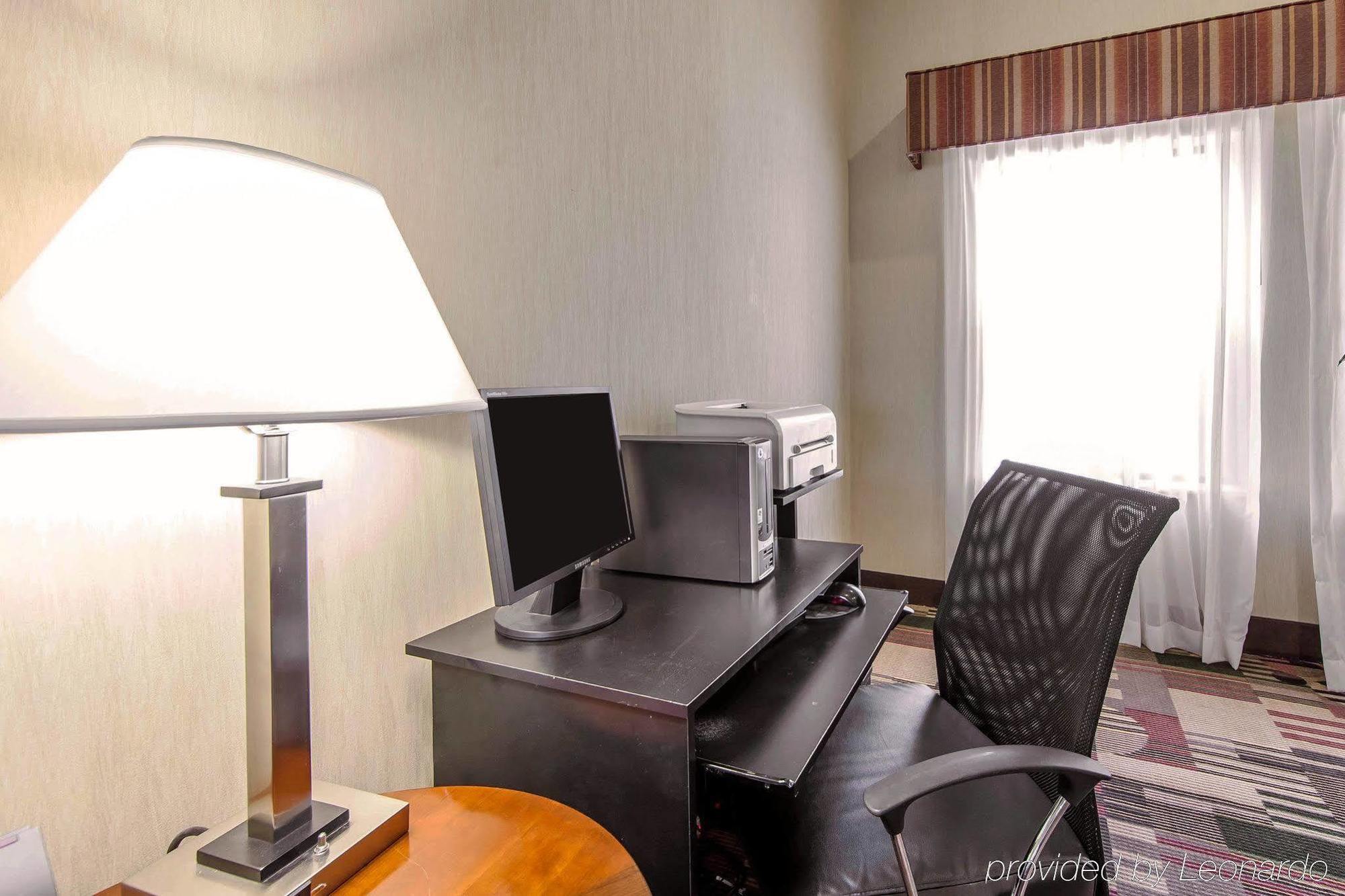 Quality Inn & Suites Rosemount Экстерьер фото